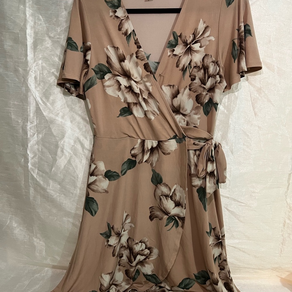 Monteau Floral Wrap Dress Women Large Beige Taupe Flutter Sleeve Midi